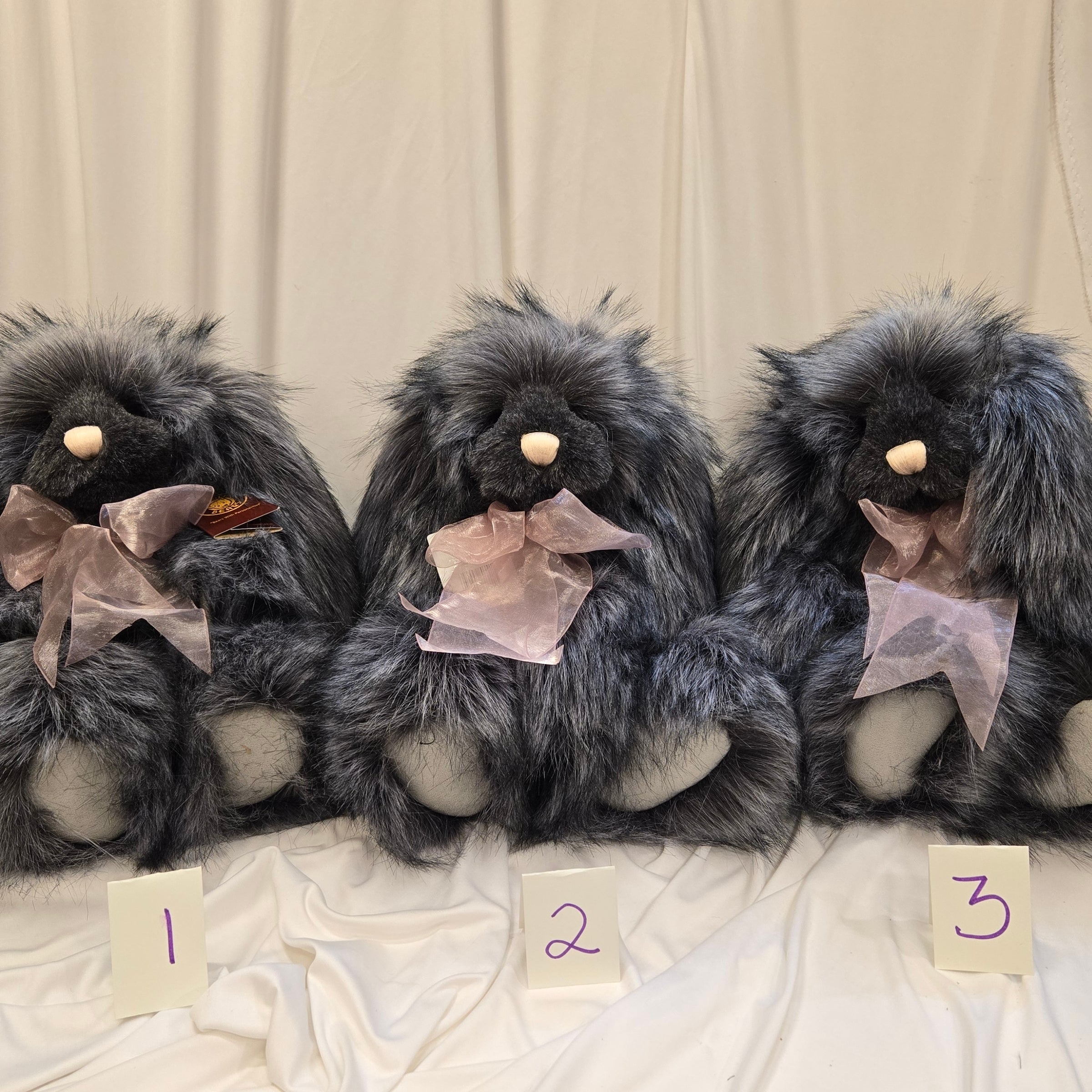 Curly is from the Charlie Bears 2017 タグ有 CHARLIE BEARS RYDER 25'' [CB202039] 2020 Collection Fake Fur